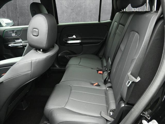 new 2025 Mercedes-Benz GLB 250 car, priced at $49,595