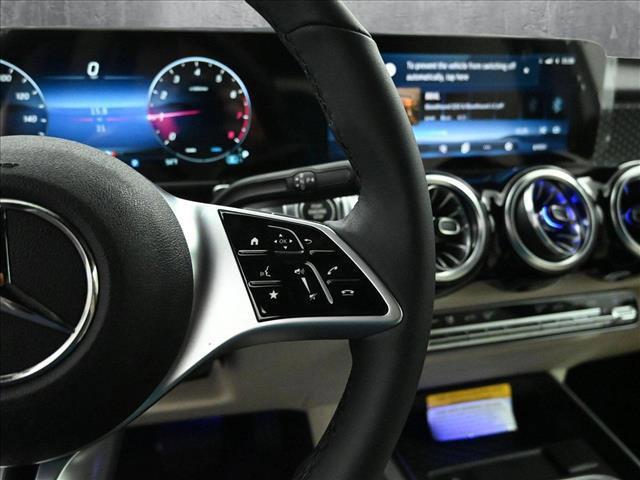 new 2025 Mercedes-Benz GLB 250 car, priced at $51,095