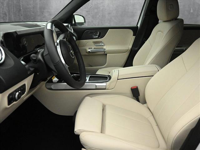 new 2025 Mercedes-Benz GLB 250 car, priced at $51,095