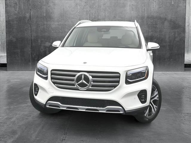 new 2025 Mercedes-Benz GLB 250 car, priced at $51,095