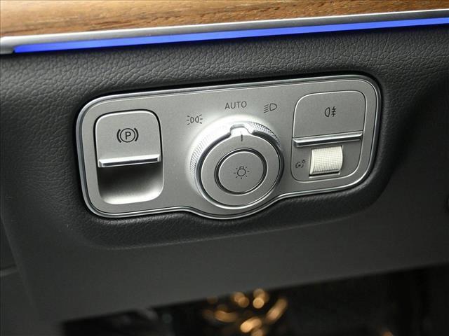 used 2025 Mercedes-Benz GLE 350 car, priced at $59,990