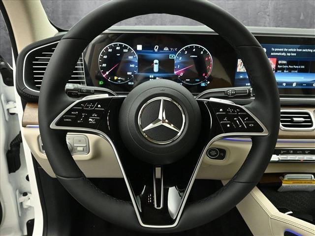 new 2025 Mercedes-Benz GLS 450 car, priced at $90,980