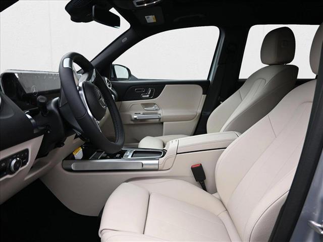 new 2025 Mercedes-Benz GLB 250 car, priced at $54,195
