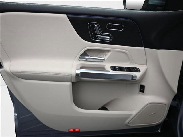new 2025 Mercedes-Benz GLB 250 car, priced at $54,195