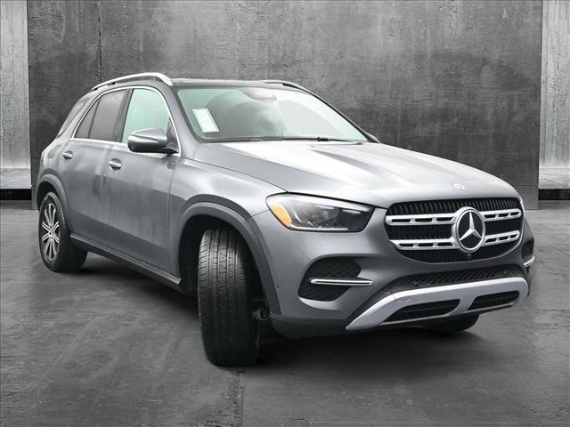 used 2024 Mercedes-Benz GLE 450 car, priced at $68,990