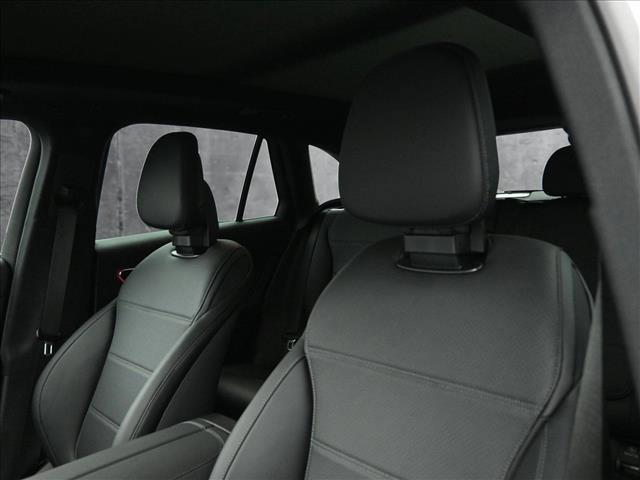 new 2025 Mercedes-Benz GLC 300 car, priced at $57,905