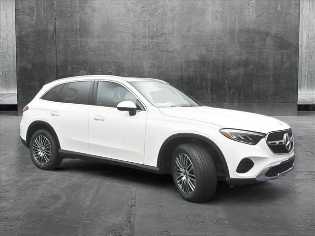 new 2025 Mercedes-Benz GLC 300 car, priced at $57,905
