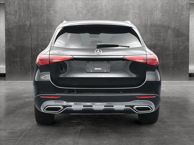 new 2024 Mercedes-Benz GLC 300 car, priced at $53,415