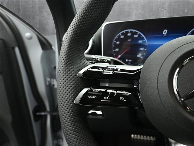 new 2025 Mercedes-Benz GLC 300 car, priced at $61,705