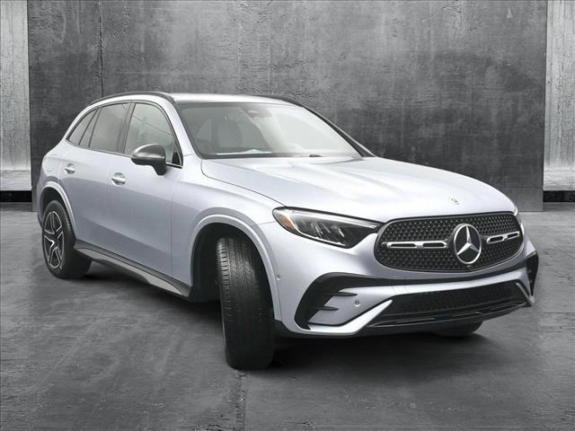 new 2025 Mercedes-Benz GLC 300 car, priced at $61,705
