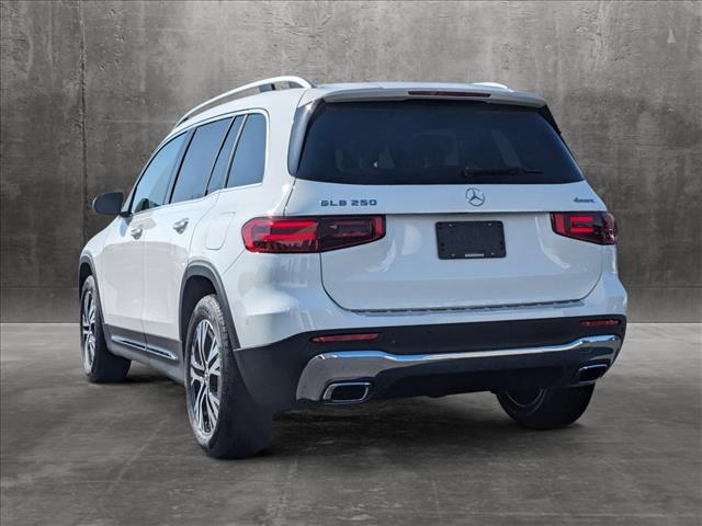 new 2024 Mercedes-Benz GLB 250 car, priced at $51,325