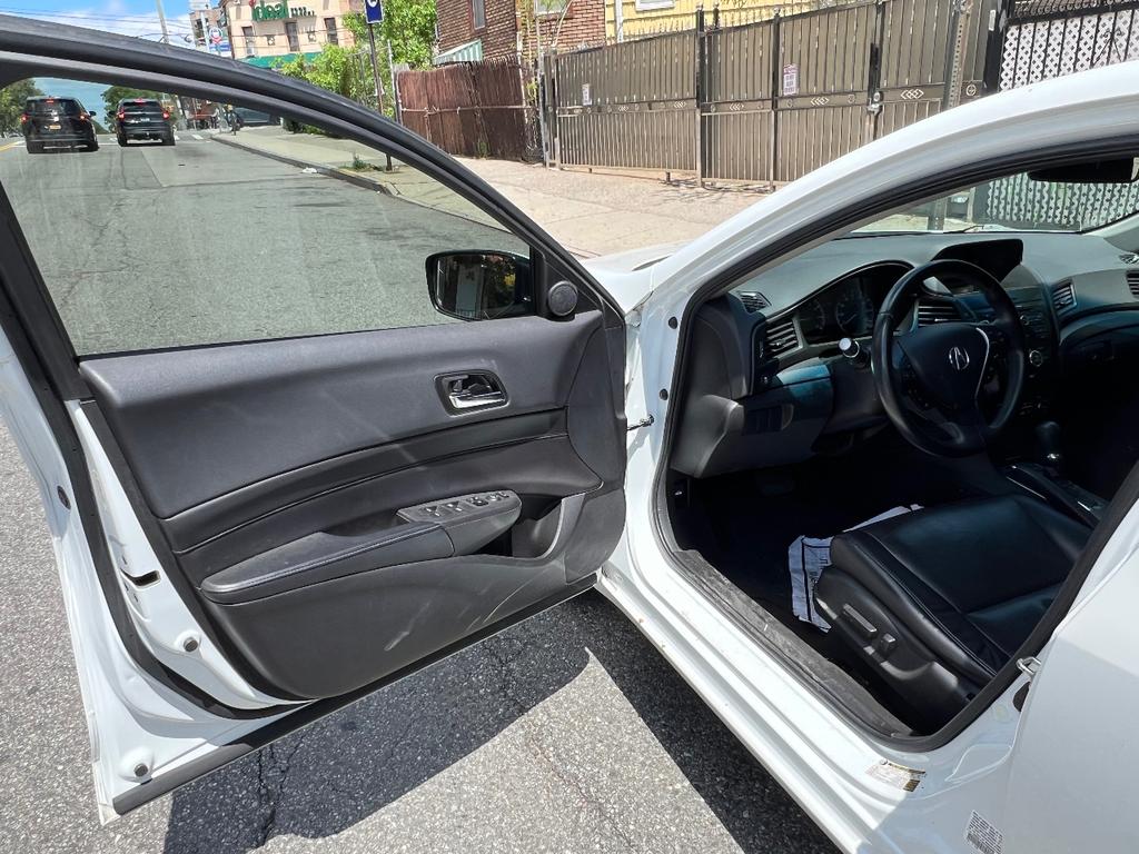 used 2015 Acura ILX car, priced at $11,900