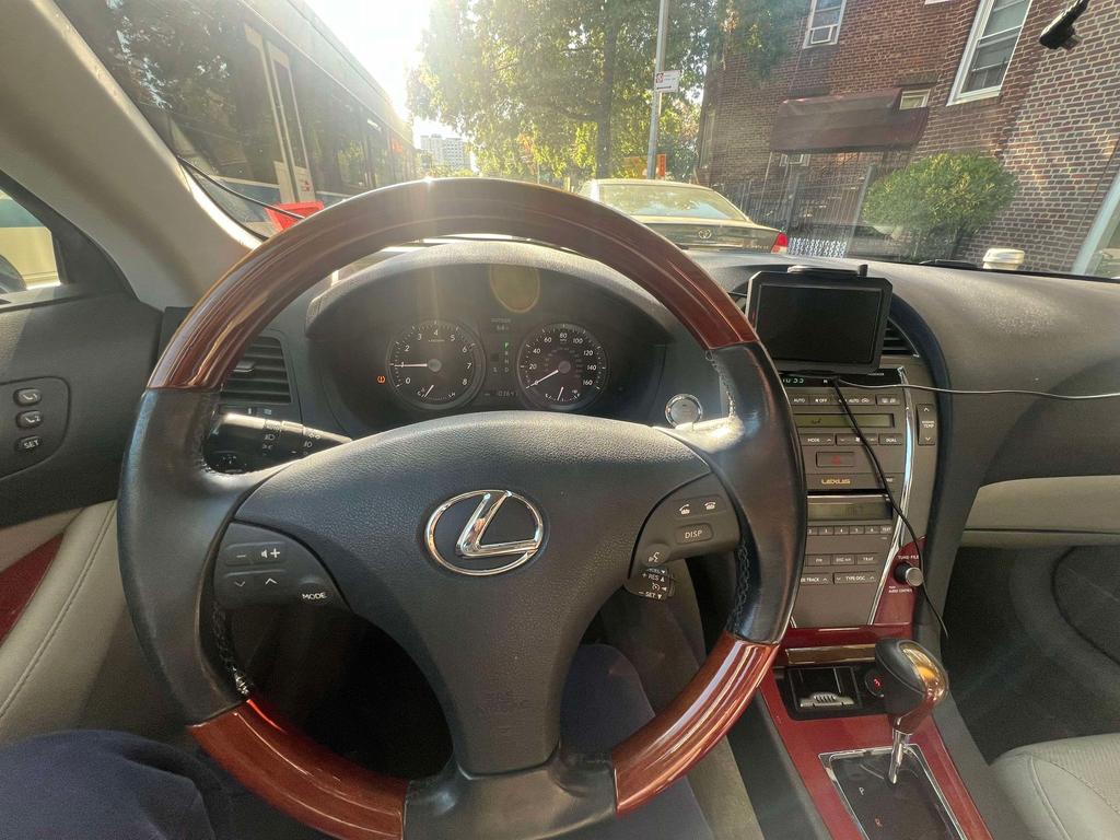 used 2009 Lexus ES 350 car, priced at $8,900