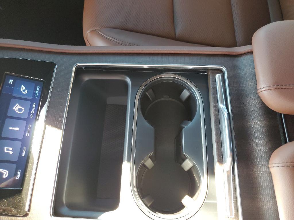 new 2025 Lincoln Navigator car, priced at $106,440