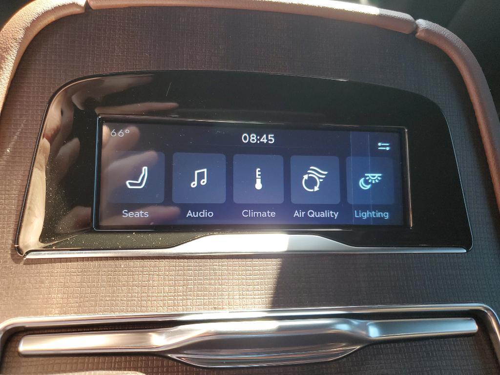 new 2025 Lincoln Navigator car, priced at $106,440