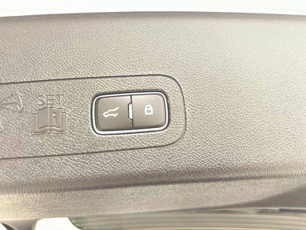 new 2025 Lincoln Aviator car, priced at $81,050