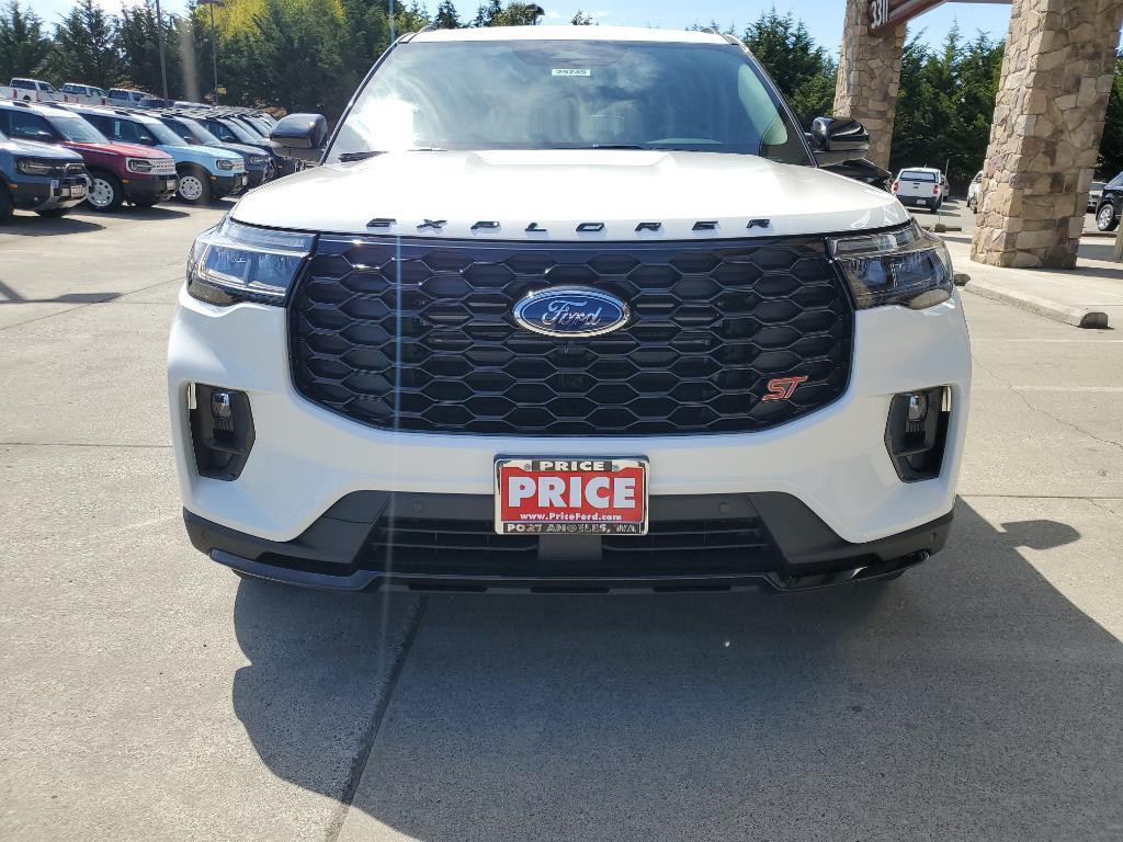 new 2025 Ford Explorer car, priced at $62,255