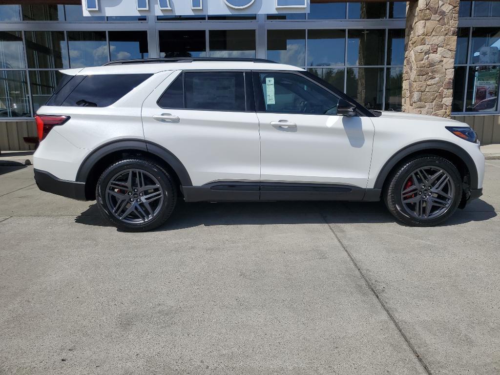 new 2025 Ford Explorer car, priced at $62,255