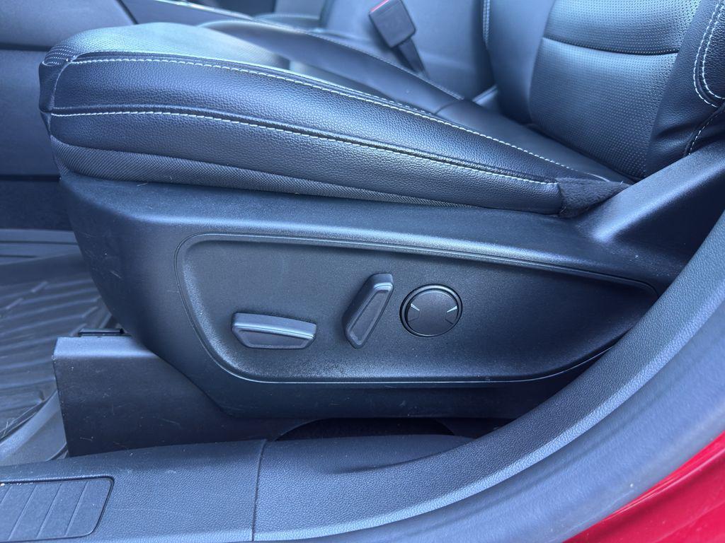 used 2022 Ford Escape car, priced at $24,999