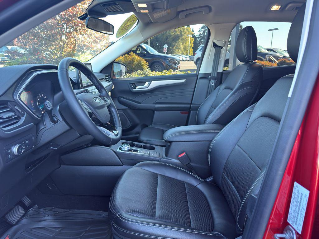 used 2022 Ford Escape car, priced at $24,999