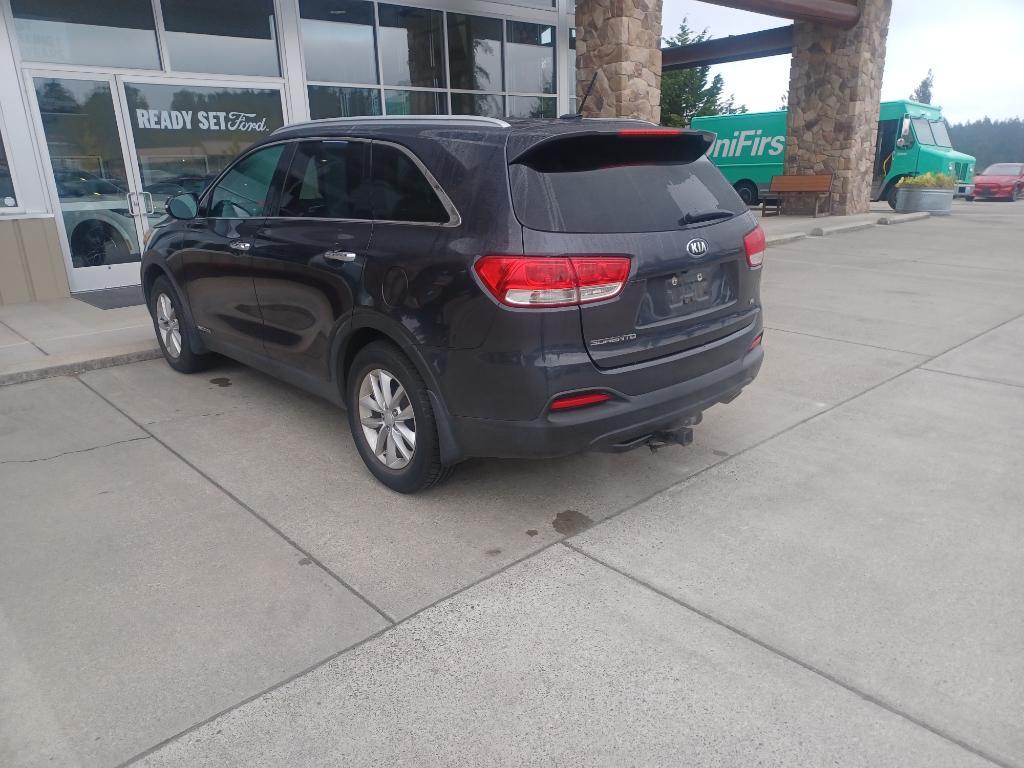 used 2017 Kia Sorento car, priced at $13,999
