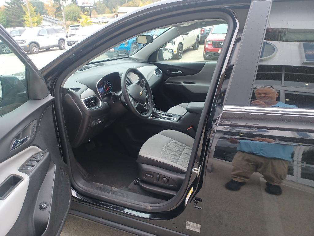 used 2023 Chevrolet Equinox car, priced at $25,999