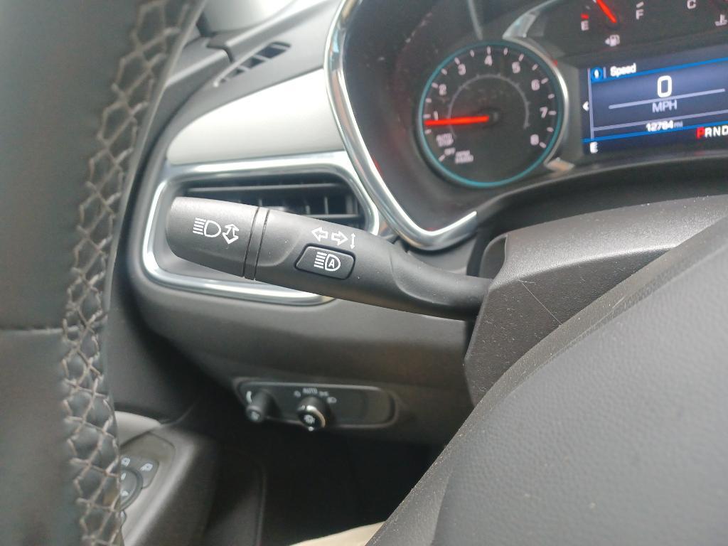 used 2023 Chevrolet Equinox car, priced at $25,999