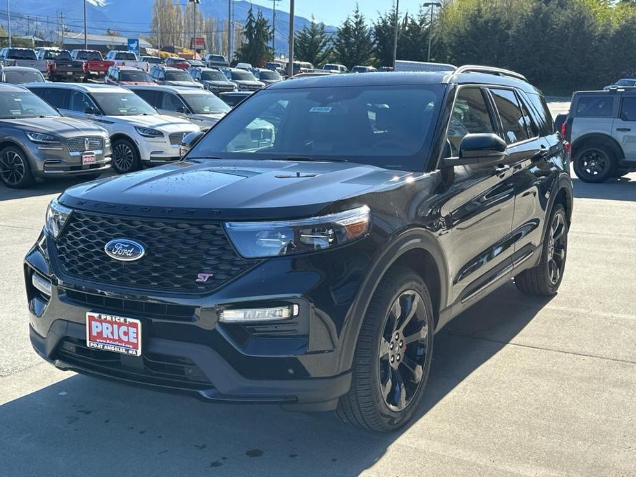 new 2024 Ford Explorer car, priced at $60,610