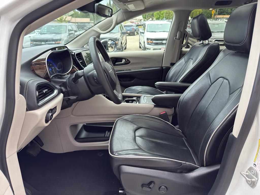 used 2023 Chrysler Pacifica car, priced at $34,999