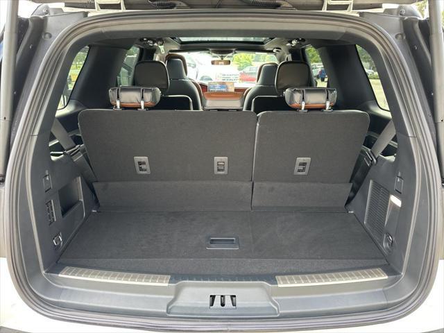 new 2024 Lincoln Navigator car, priced at $100,186