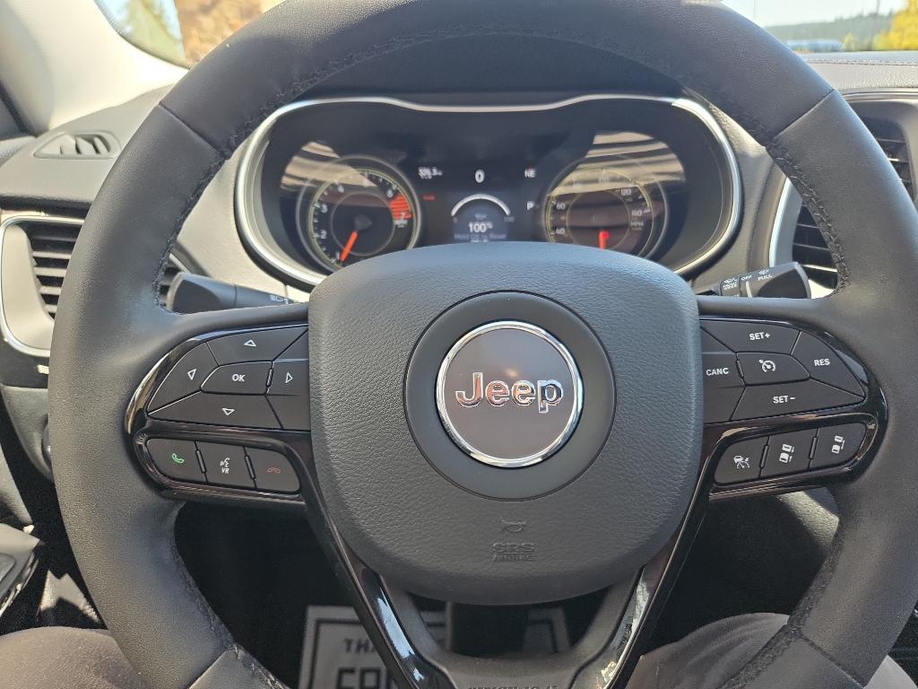used 2023 Jeep Cherokee car, priced at $23,999