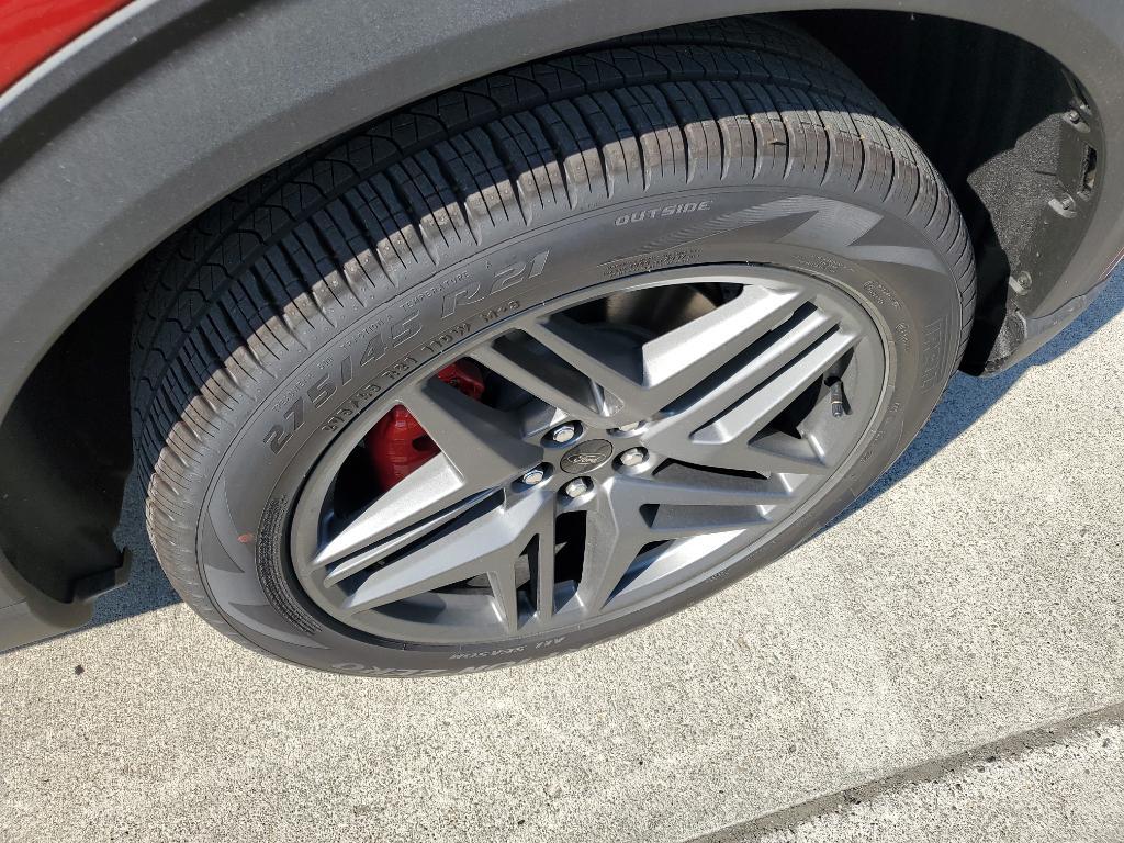 new 2025 Ford Explorer car