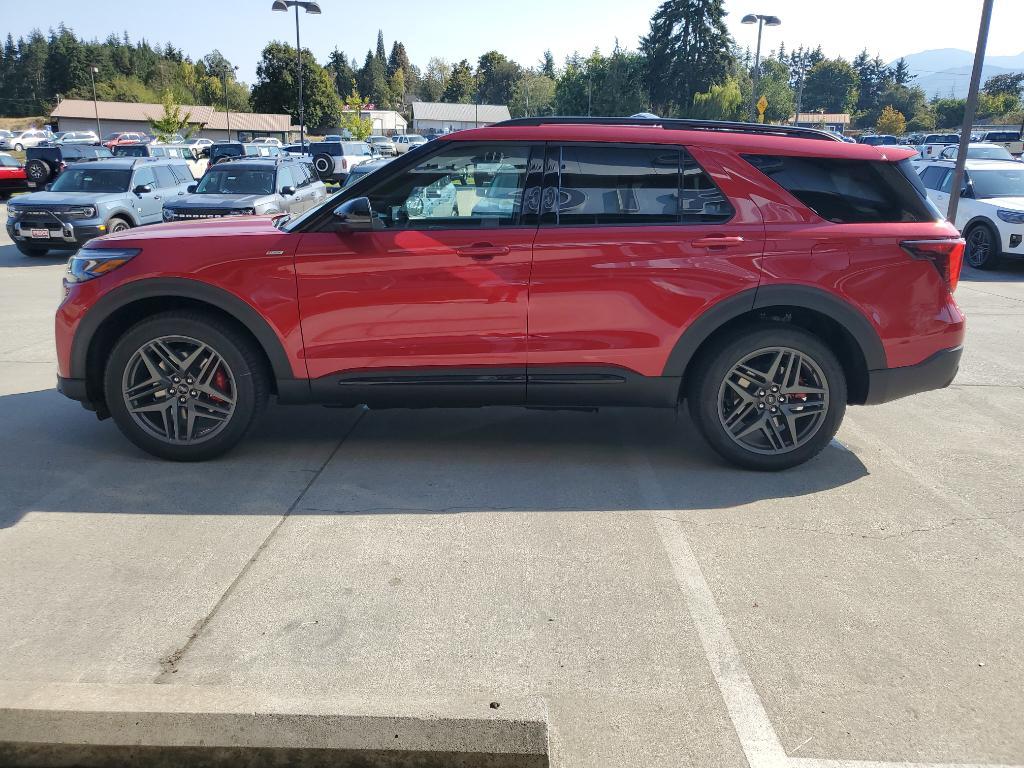 new 2025 Ford Explorer car
