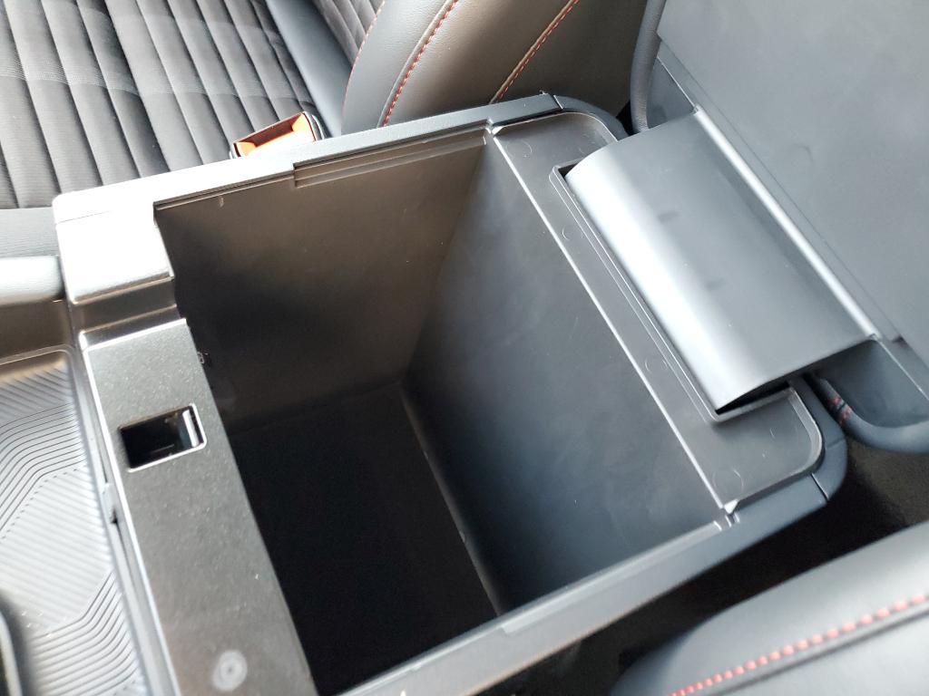 new 2025 Ford Explorer car