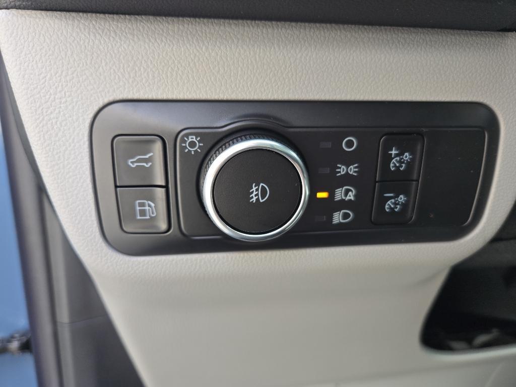 new 2025 Ford Escape PHEV car, priced at $39,390