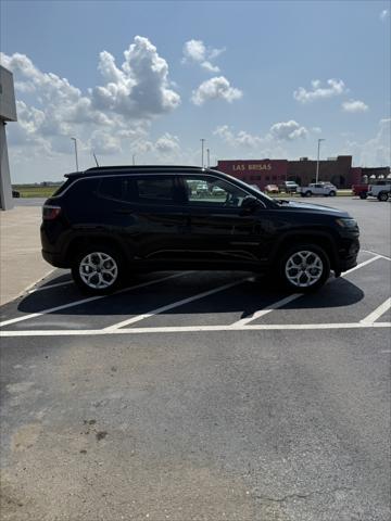 new 2025 Jeep Compass car, priced at $30,760