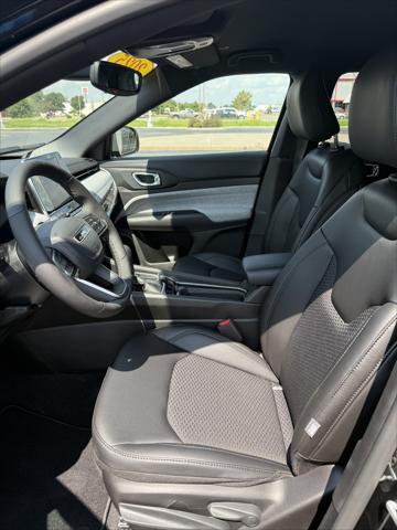 new 2025 Jeep Compass car, priced at $30,760