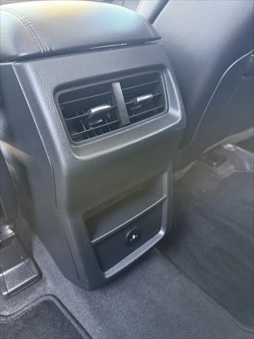 used 2024 Ford Edge car, priced at $29,138