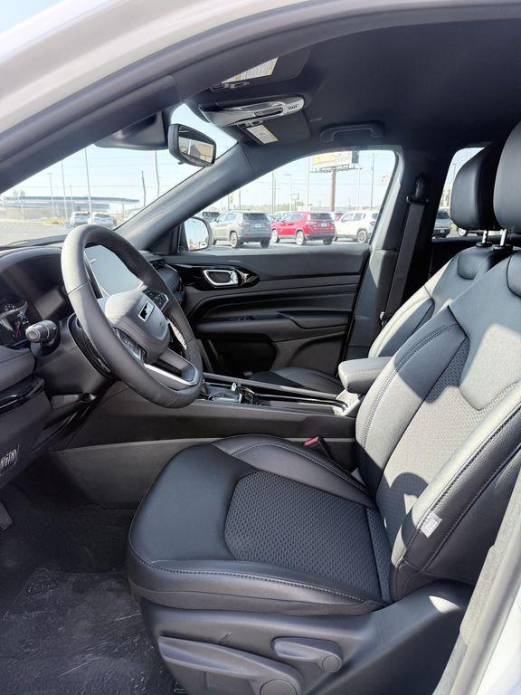 new 2026 Jeep Compass car, priced at $32,815