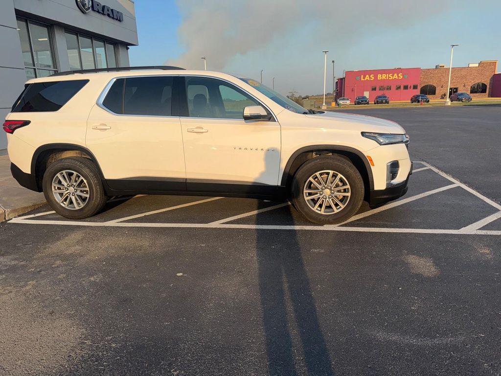 used 2023 Chevrolet Traverse car, priced at $30,239