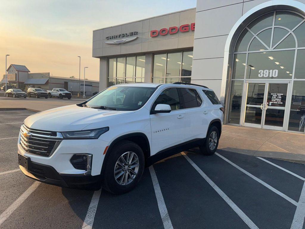 used 2023 Chevrolet Traverse car, priced at $30,239