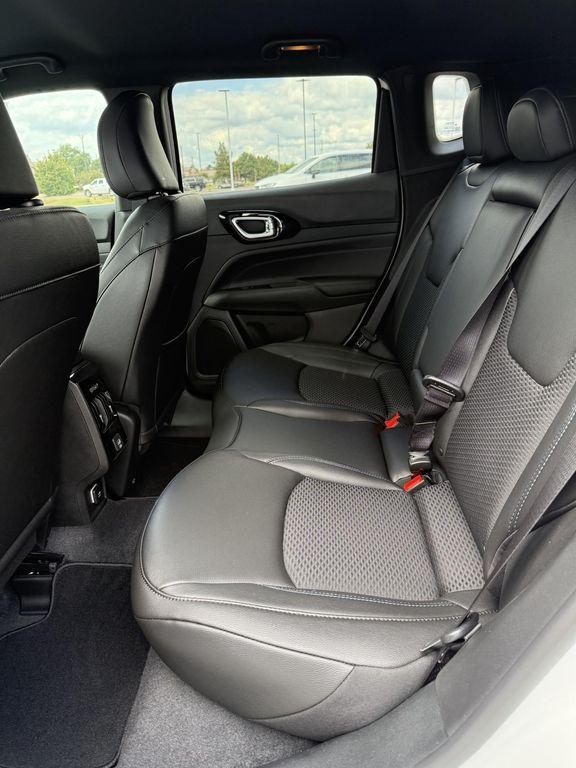 new 2025 Jeep Compass car