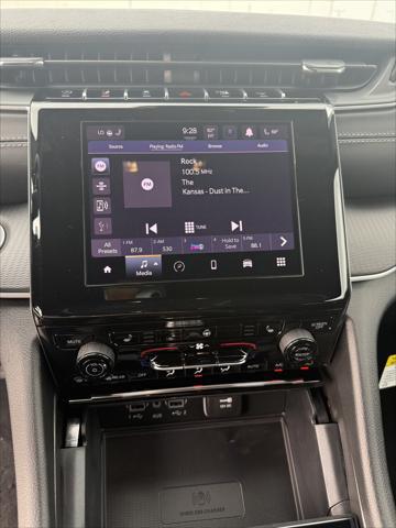 new 2025 Jeep Grand Cherokee car, priced at $43,575
