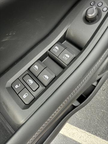 new 2025 Jeep Grand Cherokee car, priced at $43,575