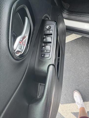 used 2023 Jeep Cherokee car, priced at $26,024