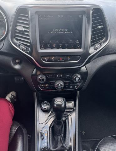 used 2023 Jeep Cherokee car, priced at $26,024