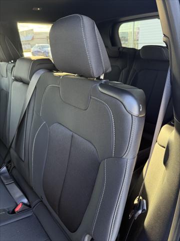 new 2025 Jeep Grand Cherokee L car, priced at $45,275
