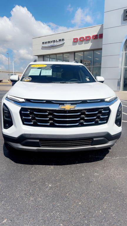 used 2025 Chevrolet Equinox car, priced at $30,300