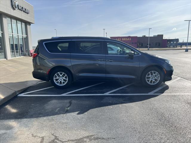 used 2021 Chrysler Pacifica car, priced at $31,558