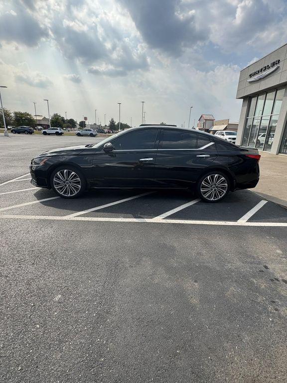 used 2023 Nissan Altima car, priced at $28,924
